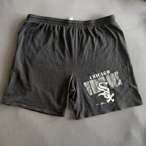 1992 Vintage Chicago White Sox by Garan Men's Grey and White Shorts ~ VTG MLB